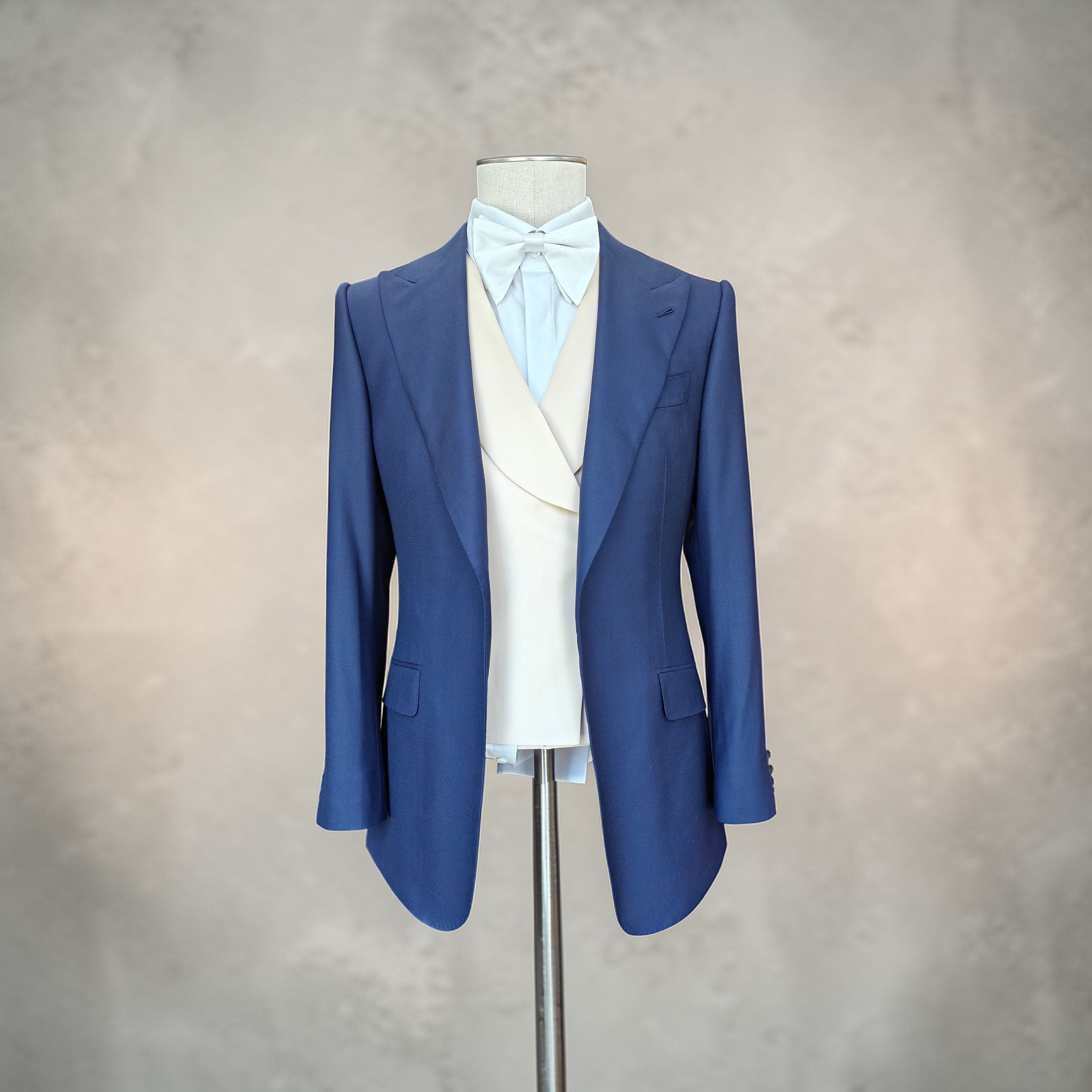 Atelier tailleur Paris - échantillons tissus pour veste et pantalon sur mesure